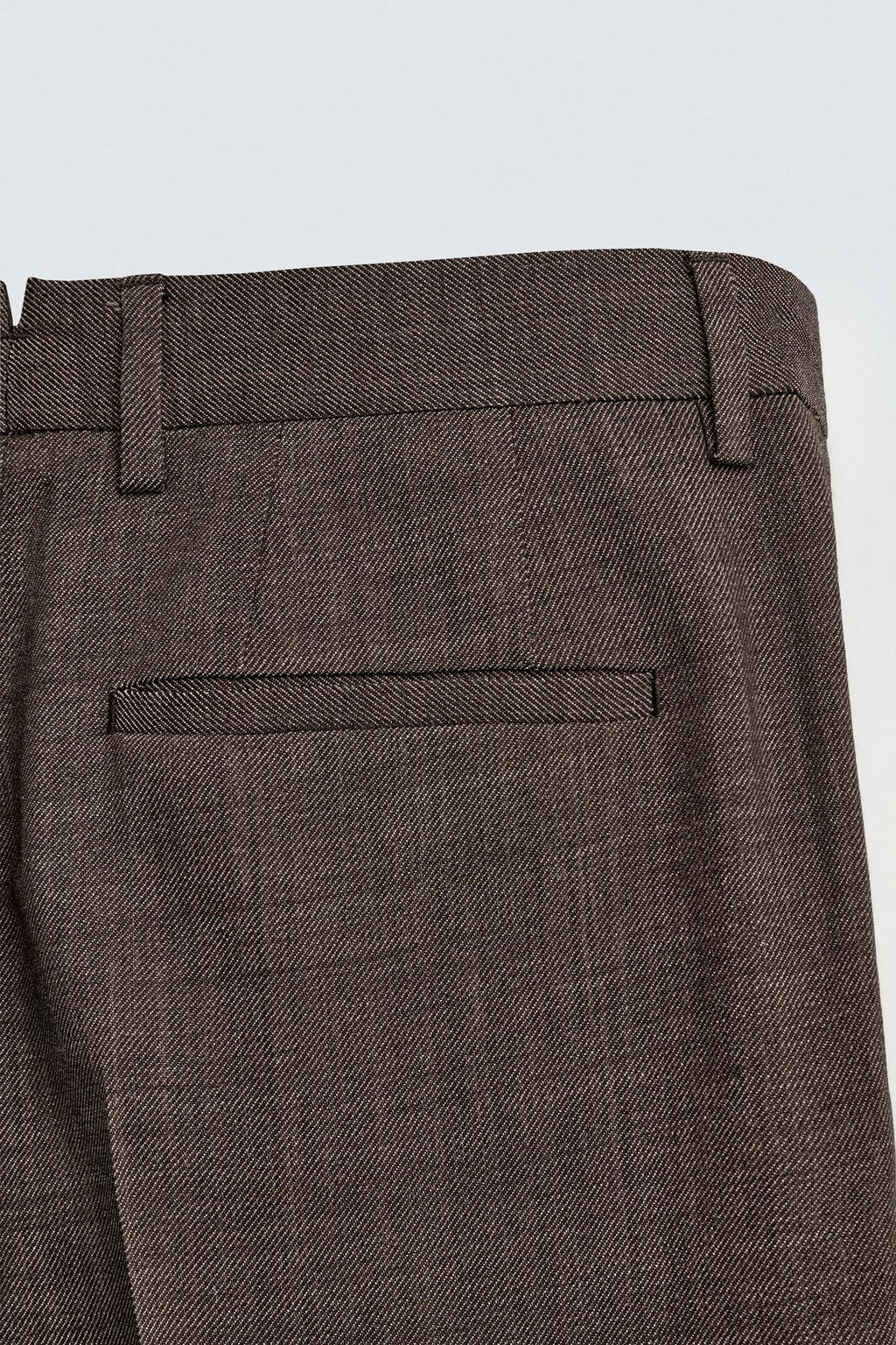 Pantalon en laine coupe droite Zara