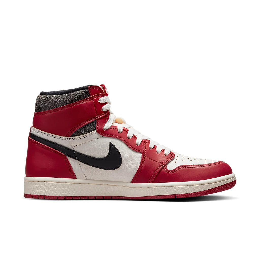 Air Jordan 1 Retro High OG « Chicago Lost & Found »