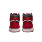 Air Jordan 1 Retro High OG « Chicago Lost & Found »