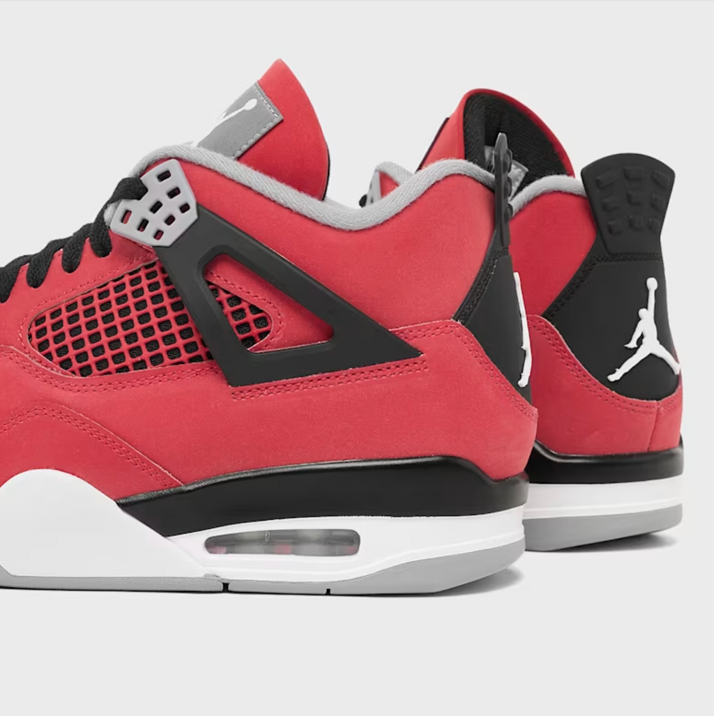La Air Jordan 4 Retro « Toro Bravo »