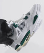 Air Jordan 4 Retro „Cave Stone“