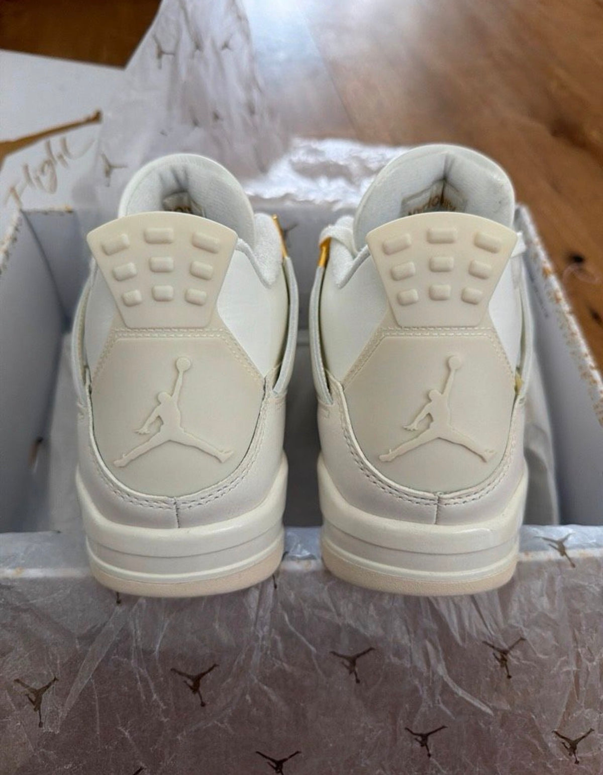 Air Jordan 4 Retro "Metallic Gold"