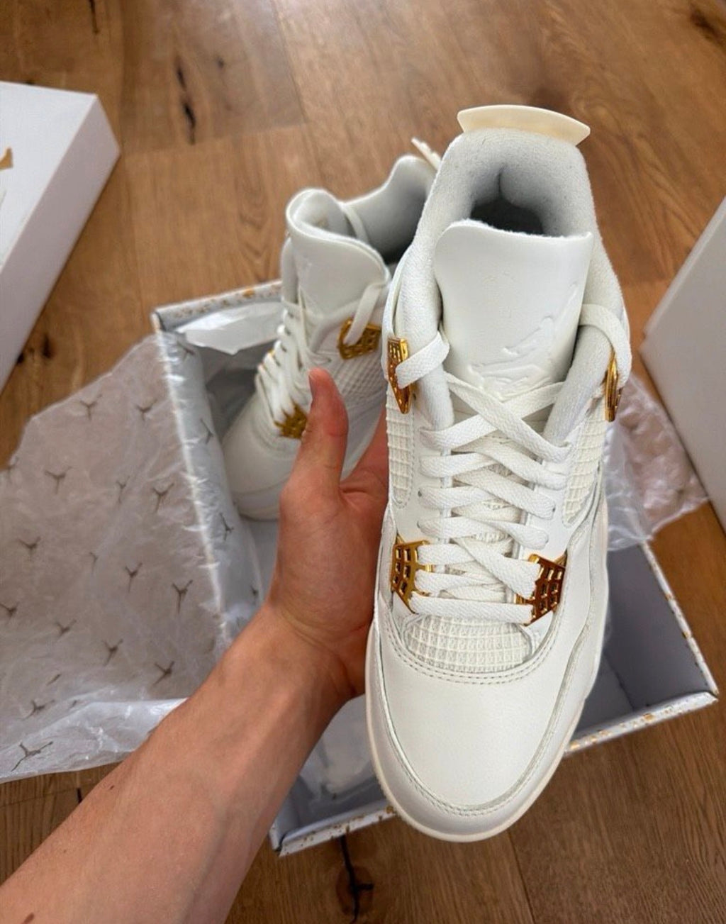 Air Jordan 4 Rétro « Or métallique »