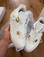 Air Jordan 4 Rétro « Or métallique »