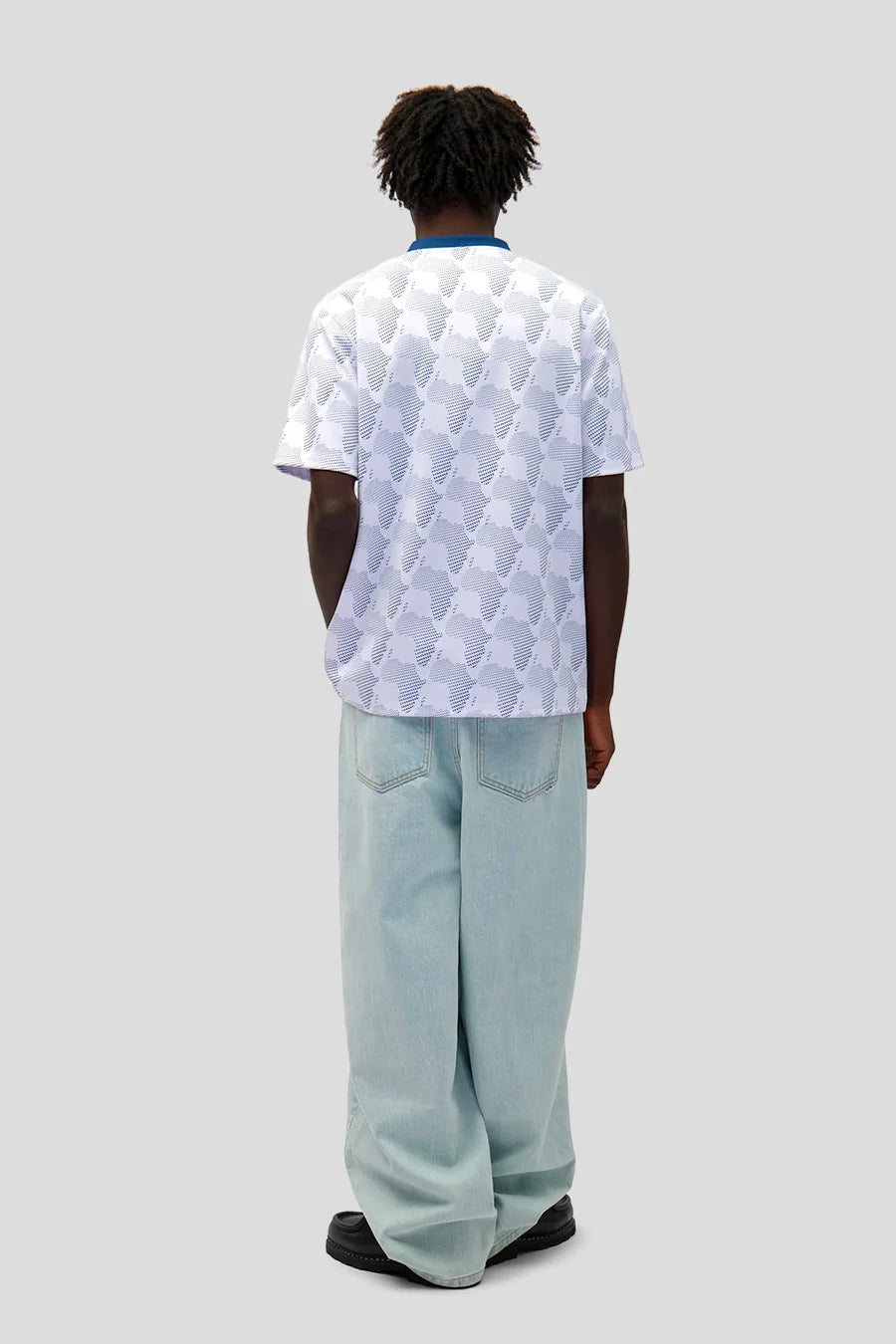T-shirt – ARTE Football – Blanc et Bleu Marine