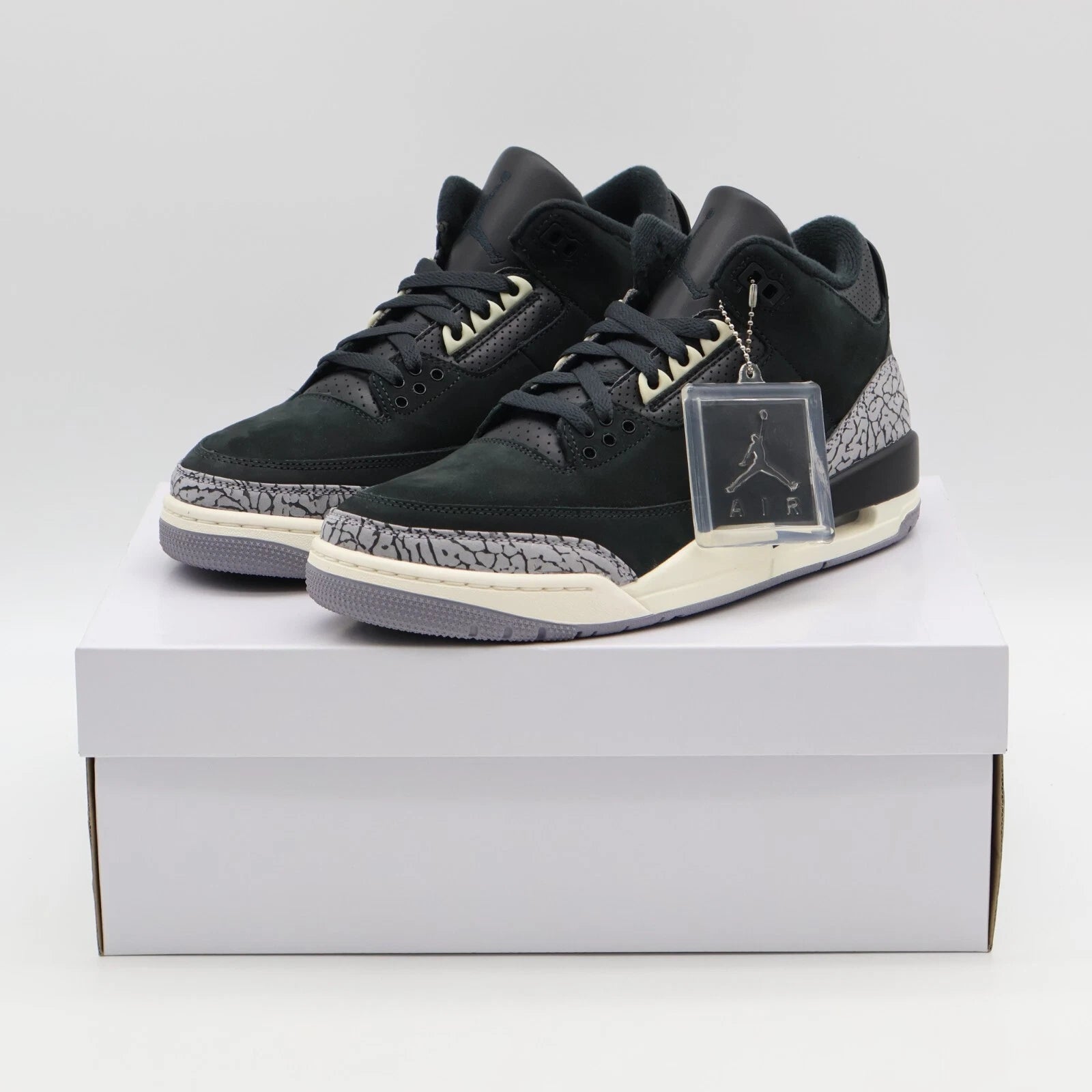Air Jordan 3 Rétro "Off Noir"