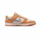 Nike Dunk Low „Safari Swoosh – Kumquat“