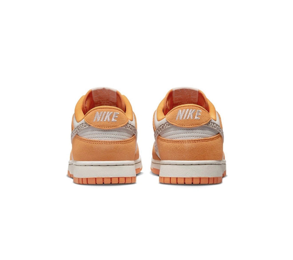 Nike Dunk Low „Safari Swoosh – Kumquat“