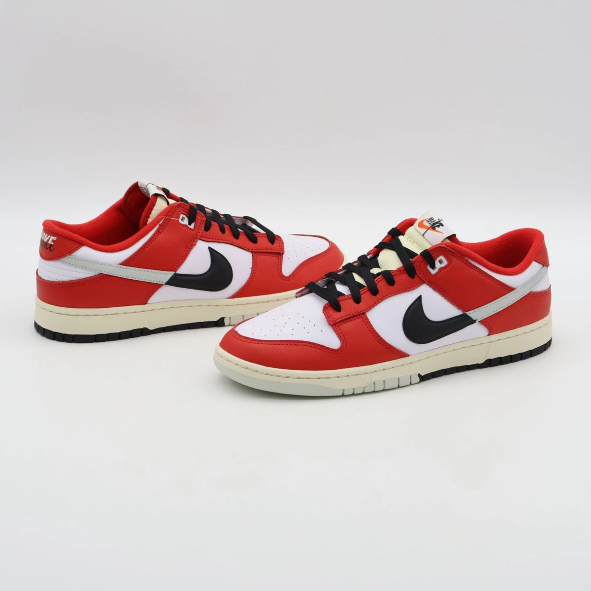 Nike Dunk Low Retro PRM „Chicago Split“